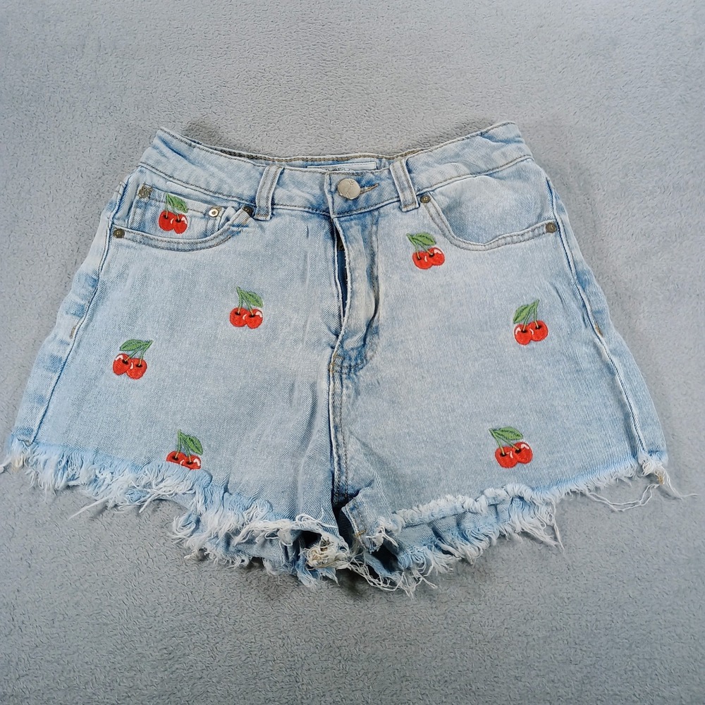 Banjara Womens Denim Shorts Light Wash 1/24 Embroidered Cherry Frayed Hem